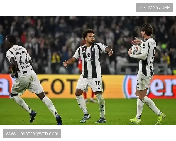 国米高位逼抢显效,帕尔马犯规频发暴露防线压力 国米高位逼抢显效,帕尔马犯规频发暴露防线压力