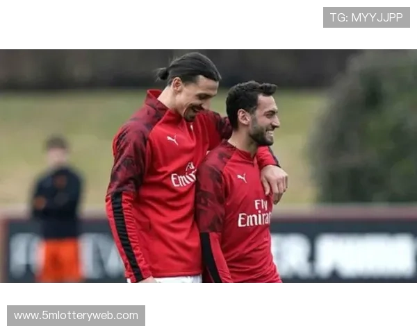 恰尔汗奥卢与巴雷拉恢复顺利,已参加球队合练 恰尔汗奥卢与巴雷拉恢复顺利,已参加球队合练