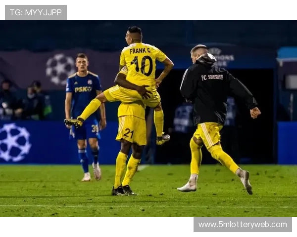 欧冠转播权新一轮竞标启动,媒体巨头展开激烈争夺 欧冠转播权新一轮竞标启动,媒体巨头展开激烈争夺